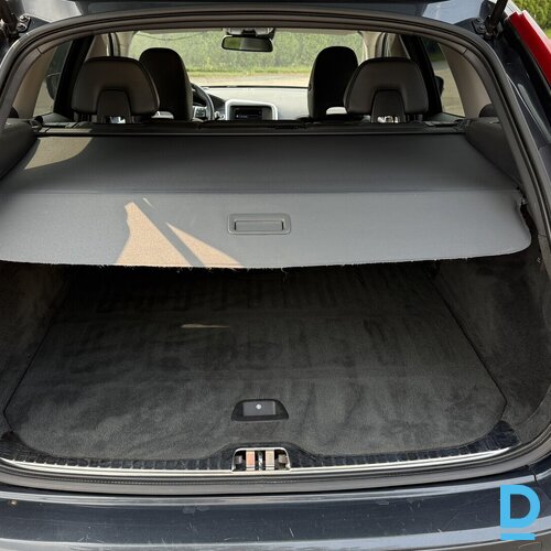 Pārdod Volvo XC60 2.4D5, 2013