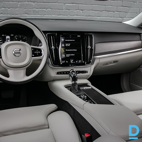 Pārdod Volvo V90 Cross Country 2.0D5, 2019 Pārdod Volvo V90 Cross Country 2.0D5, 2019