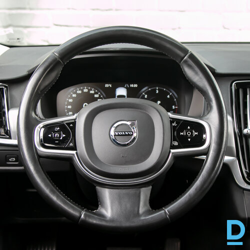 Pārdod Volvo V90 Cross Country 2.0D4, 2017
