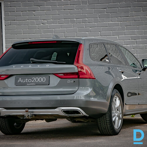 Pārdod Volvo V90 Cross Country 2.0D4, 2017