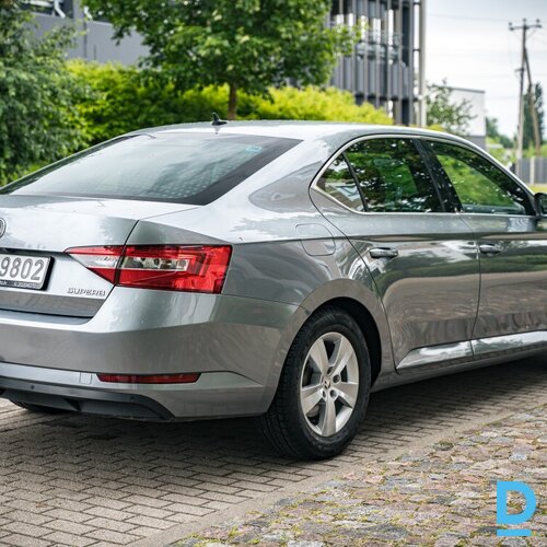 Pārdod Skoda Superb 1.6d, 2015