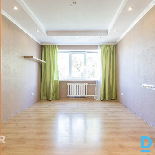Pārdošanā mājīgs, kluss 2 istabu dzīvoklis pašā Jelgavas centrā.Dzīvokļa plānoju Pārdošanā mājīgs, kluss 2 istabu dzīvoklis pašā Jelgavas centrā.Dzīvokļa plānoju