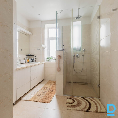 Pārdod dzīvokli Valguma iela 25