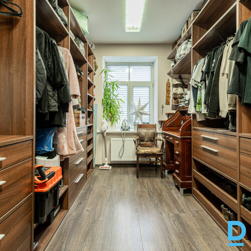 Pārdod dzīvokli Valguma iela 25