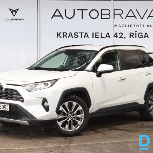 Pārdod Toyota Rav4 Premium 2.0i, 2020