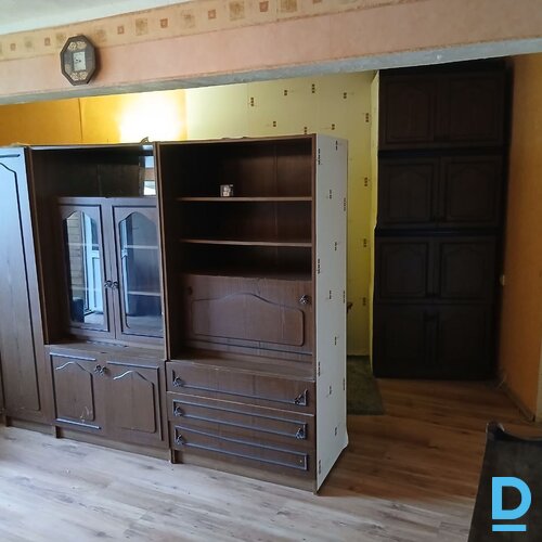 Pārdod dzīvokli Rūpniecības iela 15, 81.1m², 3 ist.