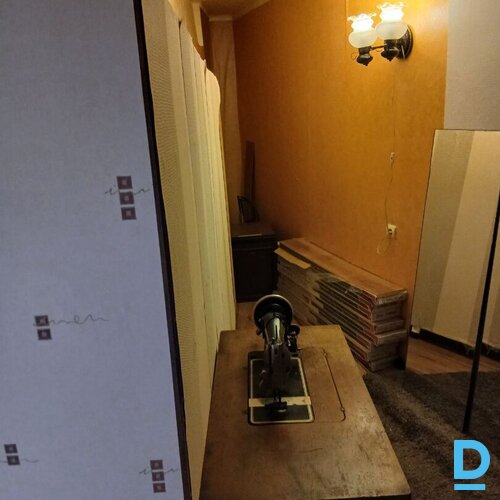 Pārdod dzīvokli Rūpniecības iela 15, 81.1m², 3 ist.