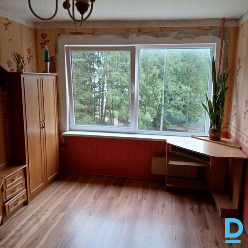 Pārdod dzīvokli Rūpniecības iela 15, 81.1m², 3 ist.