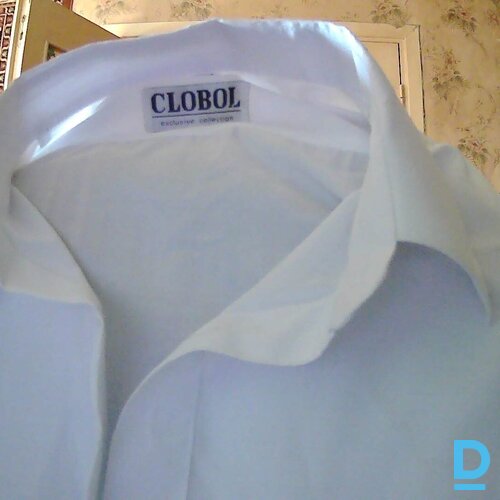 Jauni vīriešu krekli