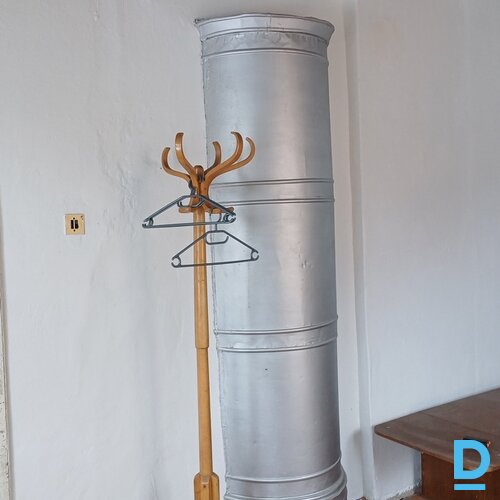 Tiek pārdota privātā dzīvojamā 8 dzīvokļu māja Tiek pārdota privātā dzīvojamā 8 dzīvokļu māja