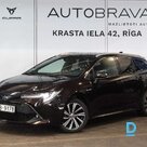 Продаётся Toyota Corolla Hybrid Touring 1.8, 2022 г.