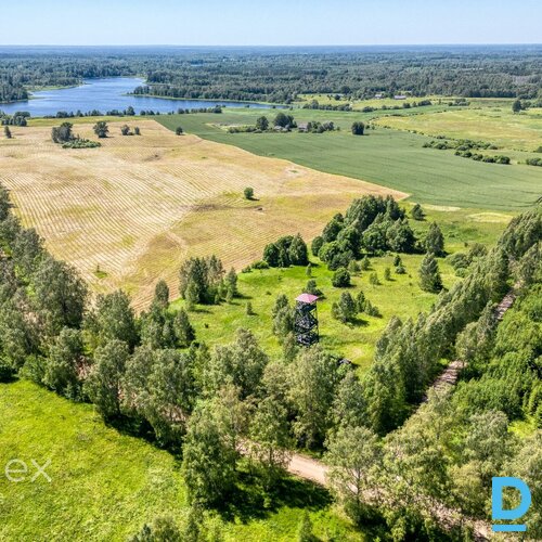 ĪPAŠUMS AR PRIVĀTU SKATU TORNI