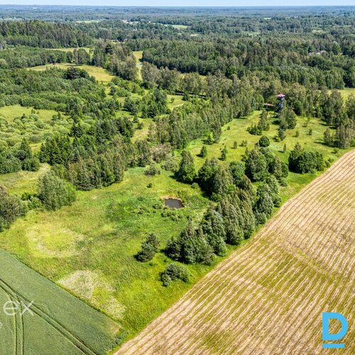 ĪPAŠUMS AR PRIVĀTU SKATU TORNI