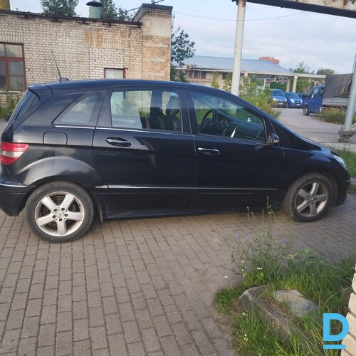 Pārdod Mercedes-Benz B 200, 2008