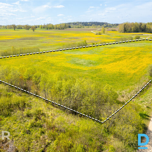 Pārdošanā 1.64 ha zemes gabals 9 minūšu braucienā no Cesvaines.Īpašums atrodas L Pārdošanā 1.64 ha zemes gabals 9 minūšu braucienā no Cesvaines.Īpašums atrodas L