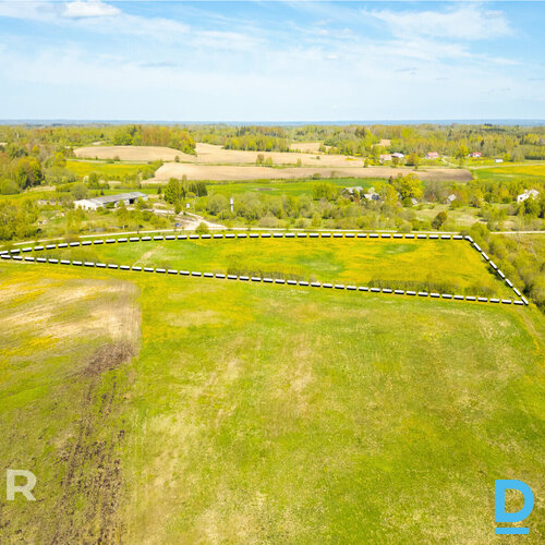 Pārdošanā 1.64 ha zemes gabals 9 minūšu braucienā no Cesvaines.Īpašums atrodas L Pārdošanā 1.64 ha zemes gabals 9 minūšu braucienā no Cesvaines.Īpašums atrodas L