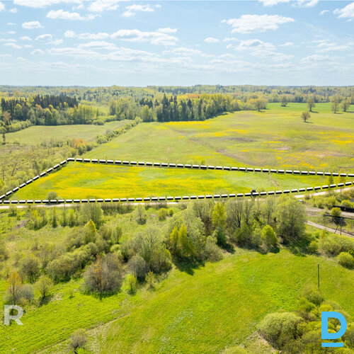 Pārdošanā 1.64 ha zemes gabals 9 minūšu braucienā no Cesvaines.Īpašums atrodas L Pārdošanā 1.64 ha zemes gabals 9 minūšu braucienā no Cesvaines.Īpašums atrodas L