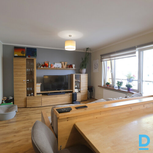 Pārdod dzīvokli Daugavas iela 4