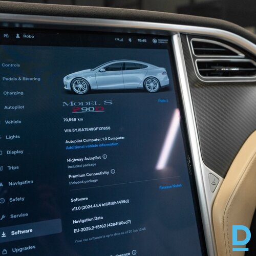 Pārdod Tesla Model S, 2016