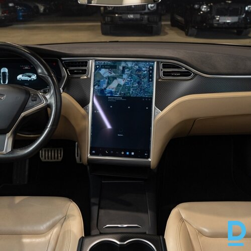 Pārdod Tesla Model S, 2016