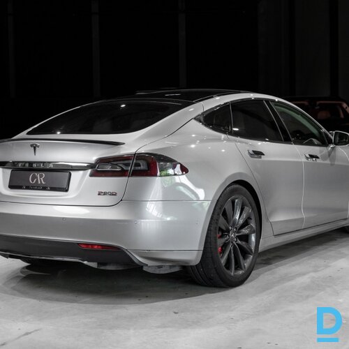 Pārdod Tesla Model S, 2016