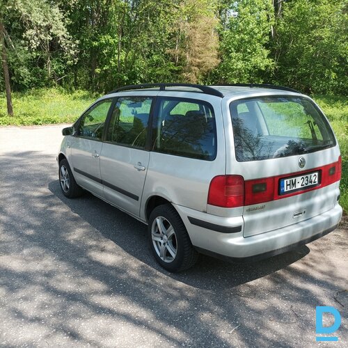 Pārdod Volkswagen Sharan, 2000
