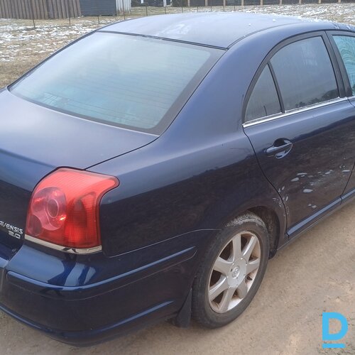 Pārdod Toyota Avensis, 2005