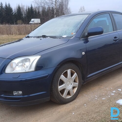 Pārdod Toyota Avensis, 2005