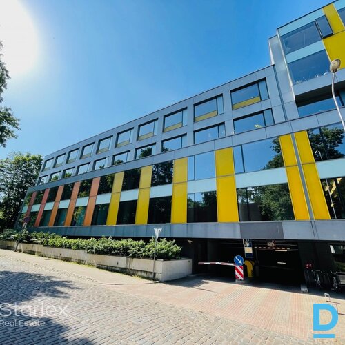 Medicīnas iestādei vai veikalam/salonam piemērotas telpas mūsdienīgā ēkā "Alojas biroji"