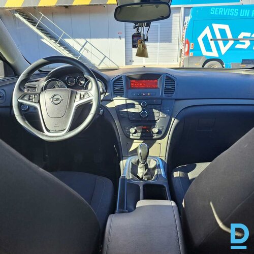 Pārdod Opel Insignia, 2012, 1.6 benzīns
