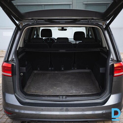 Pārdod Volkswagen Touran Highline 2.0d, 2019 Pārdod Volkswagen Touran Highline 2.0d, 2019
