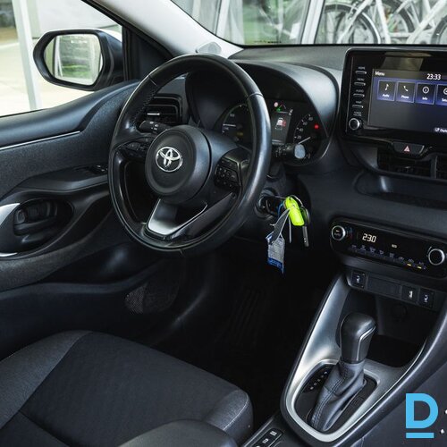 Pārdod Toyota Yaris 1.5i, 2021 Pārdod Toyota Yaris 1.5i, 2021
