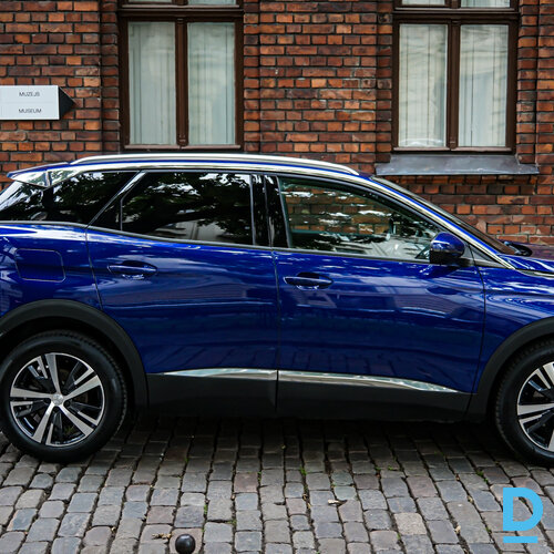 Pārdod Peugeot 3008 1.2i, 2020