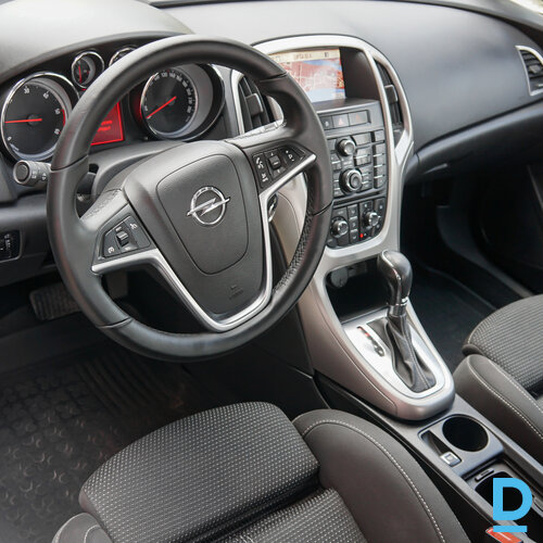 Pārdod Opel Astra 2.0d, 2012 Pārdod Opel Astra 2.0d, 2012