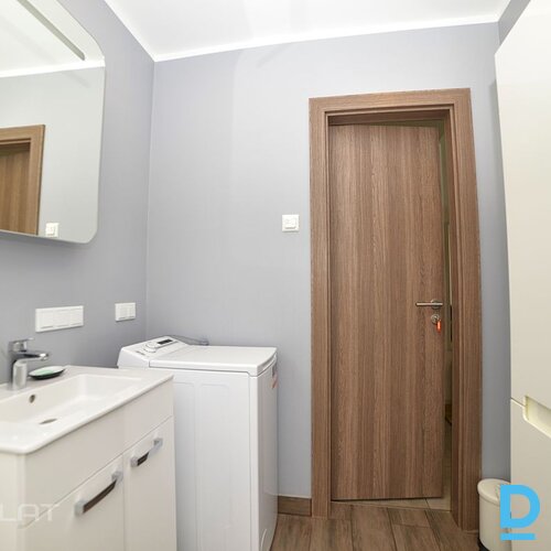 Izīrē dzīvokli Pulkveža Brieža iela 35