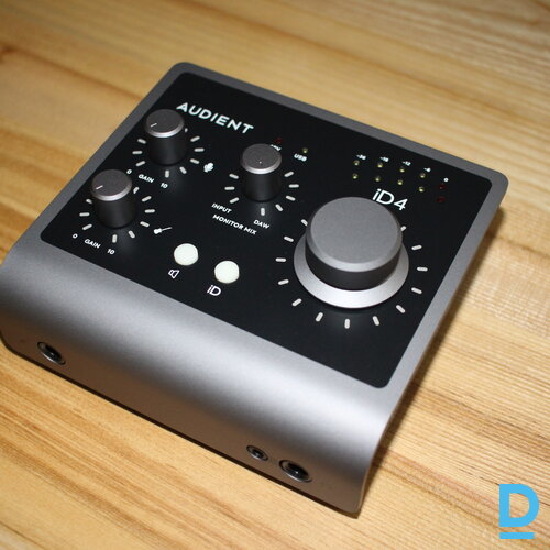 Pārdod audio komplektu