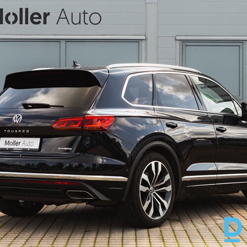 Pārdod Volkswagen Touareg Plug-In Hybrid 3.0, 2022