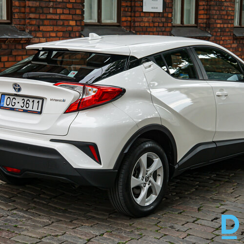 Pārdod Toyota C-HR 1.8, 2019