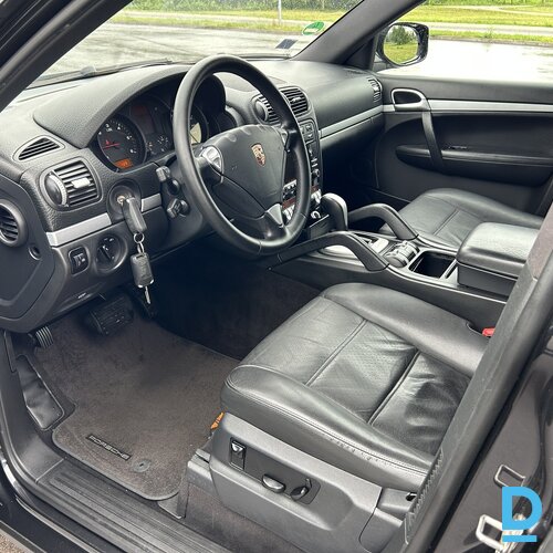 Pārdod Porsche Cayenne 3.0d, 2009 Pārdod Porsche Cayenne 3.0d, 2009