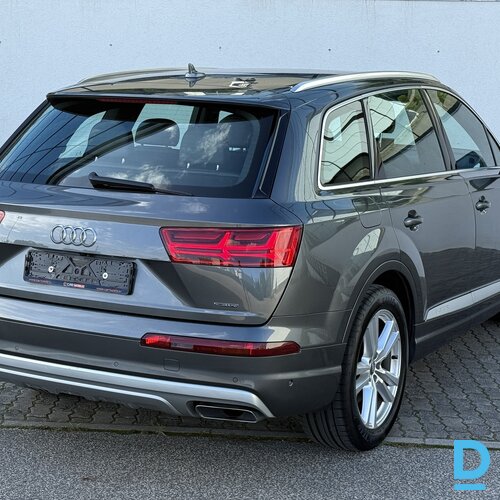 Pārdod Audi Q7 3.0d, 2017