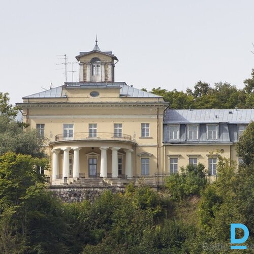 Pārdod Krimuldas muižu,  Mednieku 3, Sigulda, m²