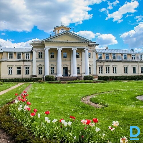 Pārdod Krimuldas muižu,  Mednieku 3, Sigulda, m²
