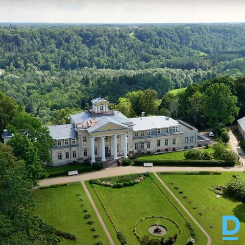 Pārdod Krimuldas muižu,  Mednieku 3, Sigulda, m²