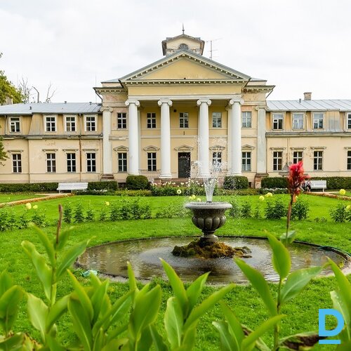 Pārdod Krimuldas muižu,  Mednieku 3, Sigulda, m²
