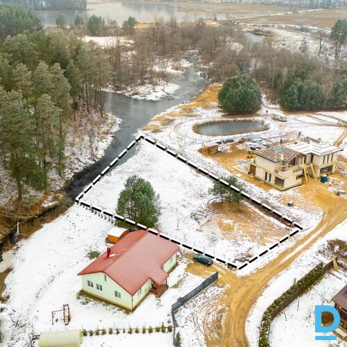 Pārdošanā 2400 m² zemes gabals privātmājas būvniecībai ainaviskā vietā upes kras Pārdošanā 2400 m² zemes gabals privātmājas būvniecībai ainaviskā vietā upes kras