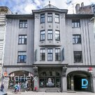 Birojs ar parketa grīdām un podiņkrāsnīm pie T/C "Galerija Riga"