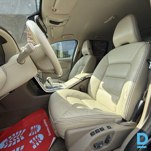 Pārdod Volvo XC70 2.4d, 2011