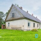 Pārdošanā puse no mājas - 5 istabu dzīvoklis ar 5500 m² zemes gabalu.Plānojuma a