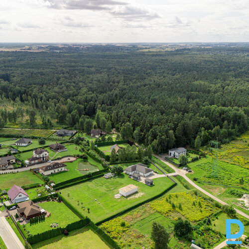 Pārdod māju Mednieku iela 23 Pārdod māju Mednieku iela 23