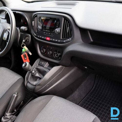 Pārdod Fiat Doblo Combi 1.6d, 2022 Pārdod Fiat Doblo Combi 1.6d, 2022